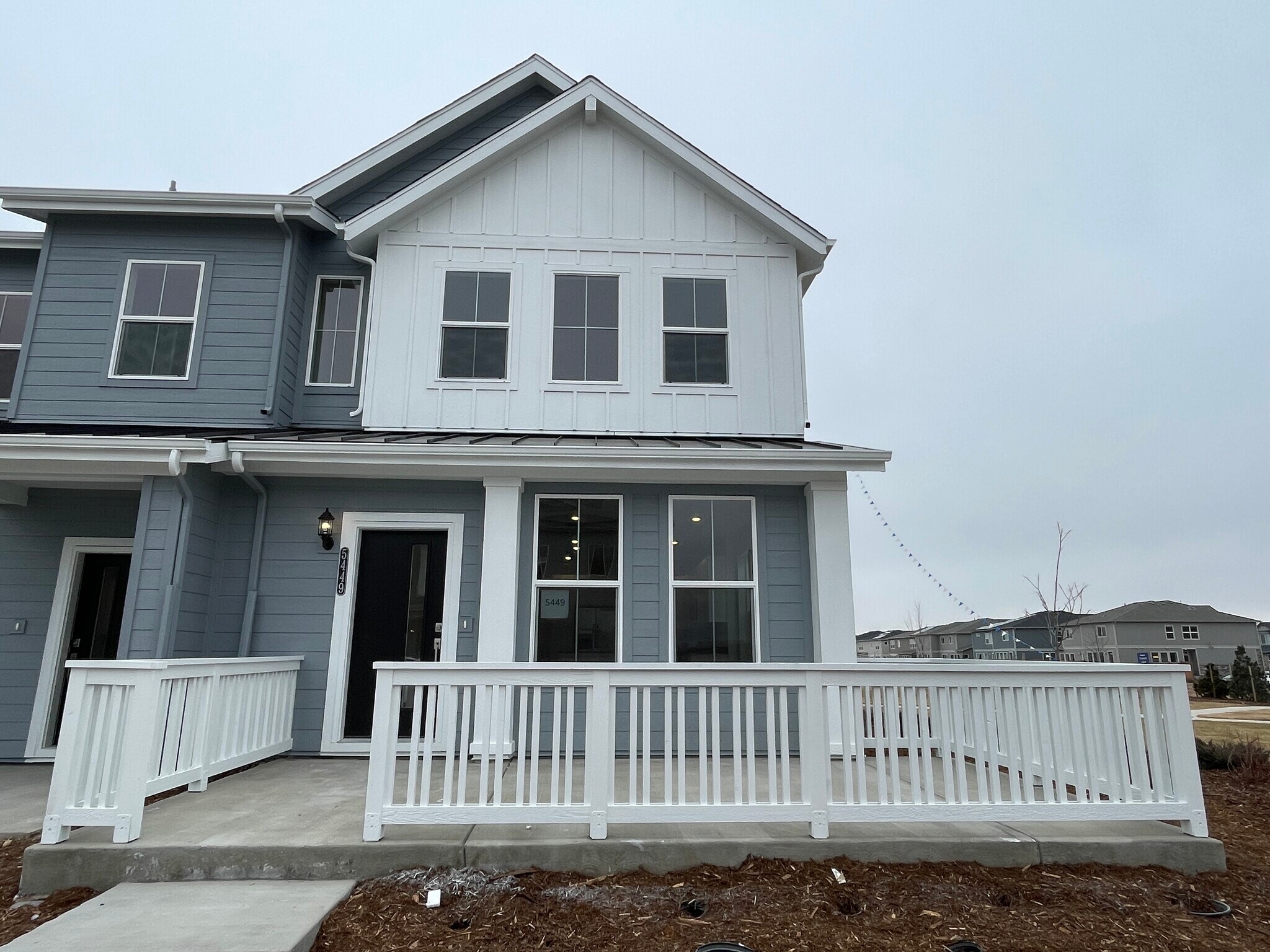 Porch - 5449 Euclid Dr