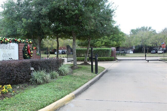 Building Photo - 6403 Portuguese Bend Dr