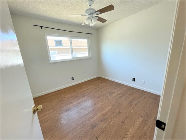 Building Photo - CYPRESS HOME  3BR 1.5BA WITH LARGE PATIO &...