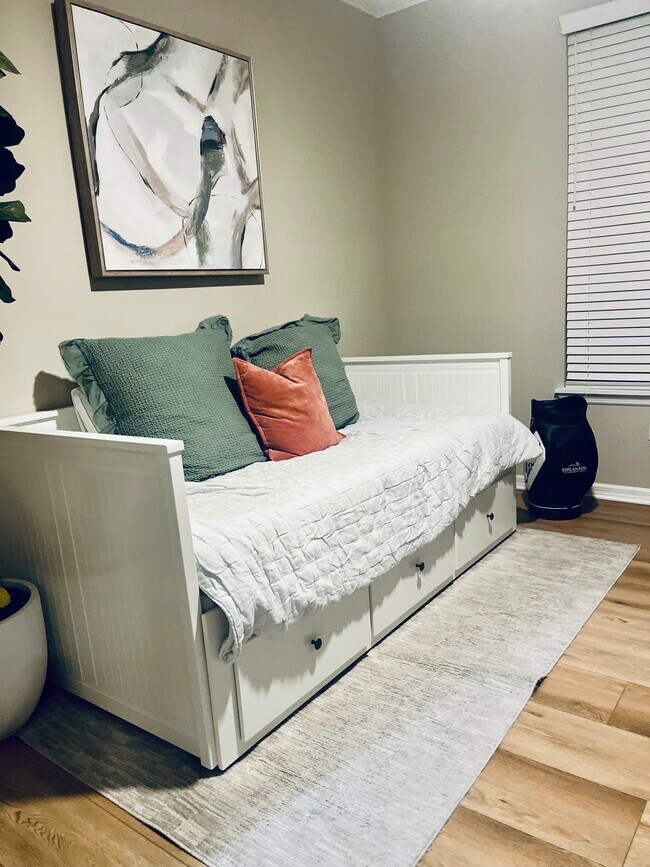 Building Photo - 13731 Messina Loop