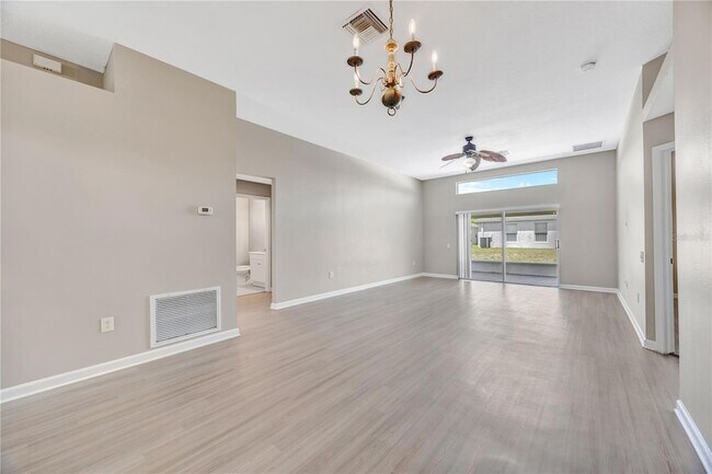 Building Photo - 30435 Annadale Dr