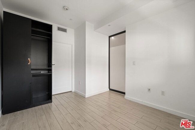 Building Photo - 13045 Pacific Promenade