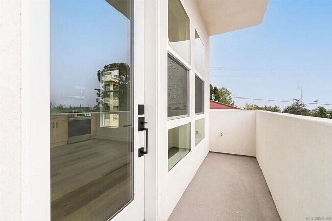 Primary Photo - 2945 B. St