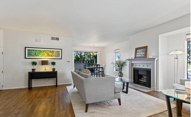 Living Room - 1802 20th St