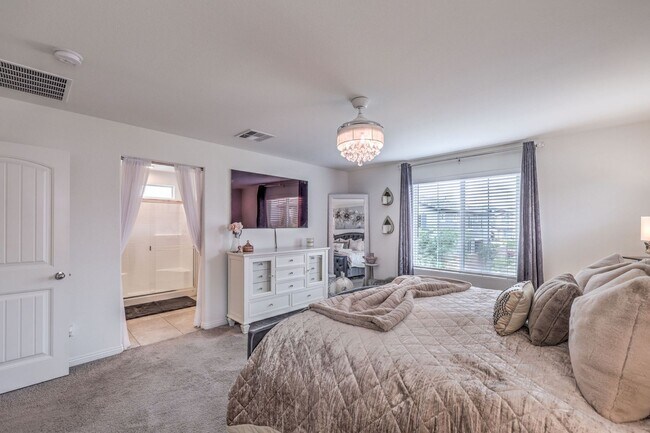 Building Photo - Stunning Skye Canyon Home in gated community with Loft & Upgrades