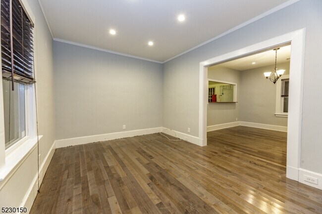 Building Photo - 58 Pillot Pl