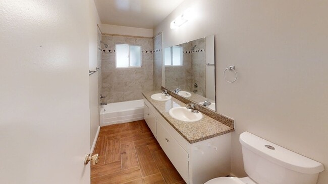 Building Photo - Spacious 4 bedroom 2.5  Bath Calimesa Home!