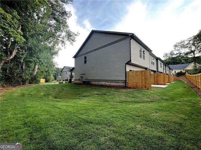 Building Photo - 500 Rockfern Ct