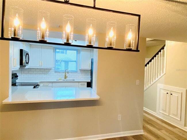 Building Photo - 148 Douglas Rd W