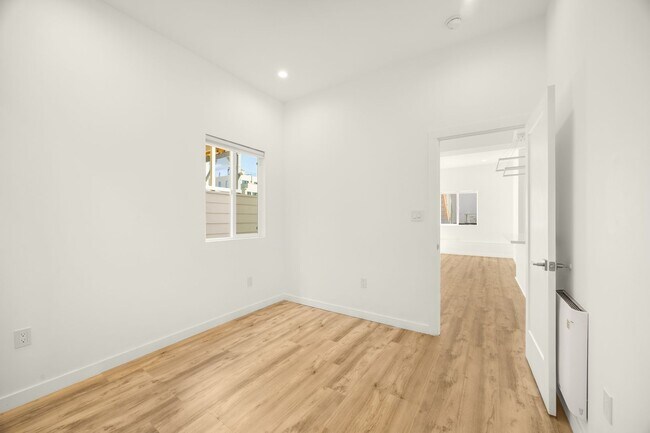 Building Photo - 3049-3051 Clement Street (1356rc)