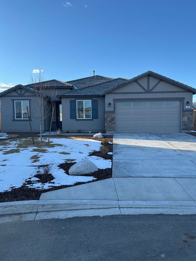 Building Photo - Newer home  in Spanish Springs