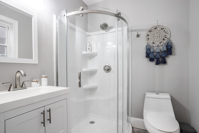 Building Photo - Babcock Street