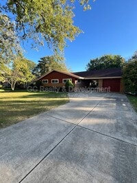 Building Photo - 1409 W 53rd Pl