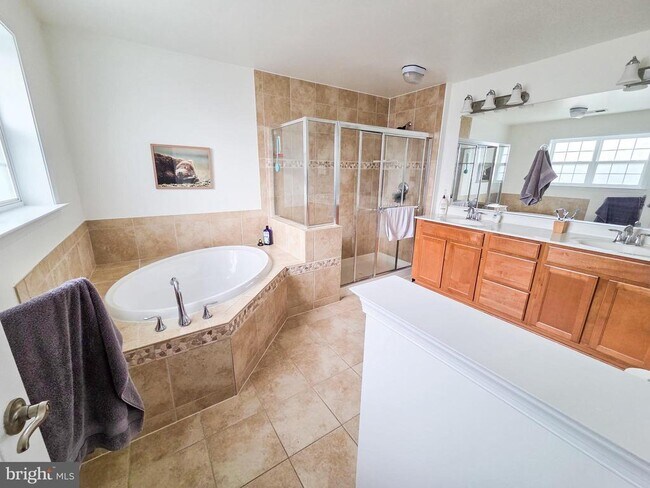 Building Photo - 2216 Highfly Terrace