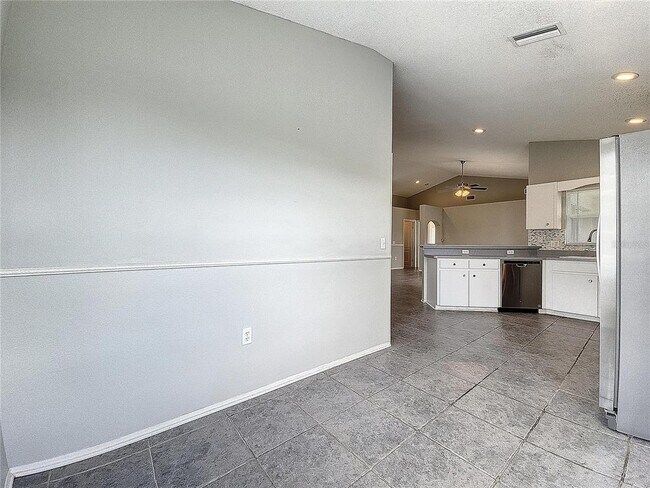 Building Photo - 603 Terranova Dr