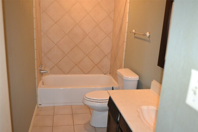 Building Photo - 12023 Woolford Dr