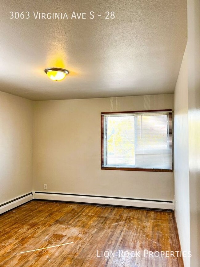 Building Photo - Cozy one bedroom in St. Louis Park for $11...