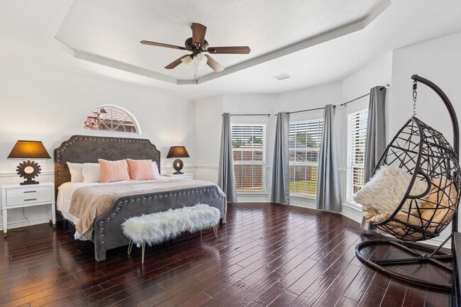 Building Photo - 7016 Playa