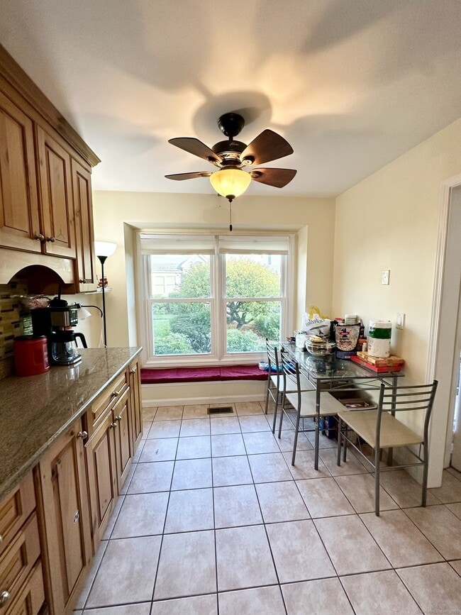 Building Photo - 26 Fawn Ridge Ln
