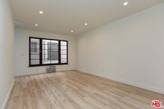 Building Photo - 7223 Willoughby Ave