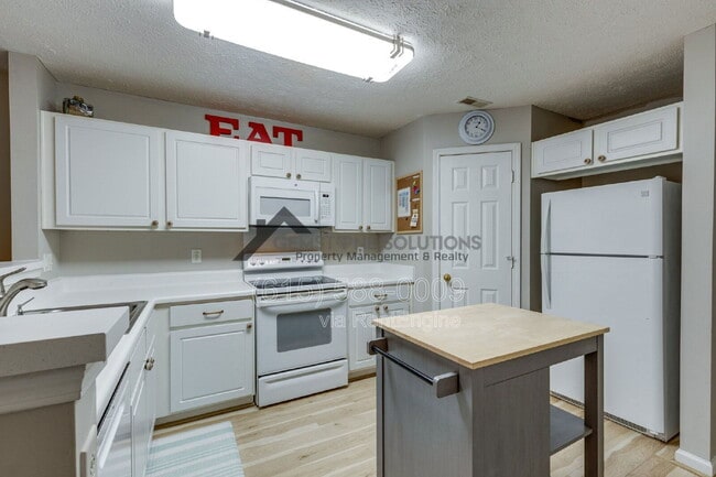 Building Photo - 668 Flintlock Ct