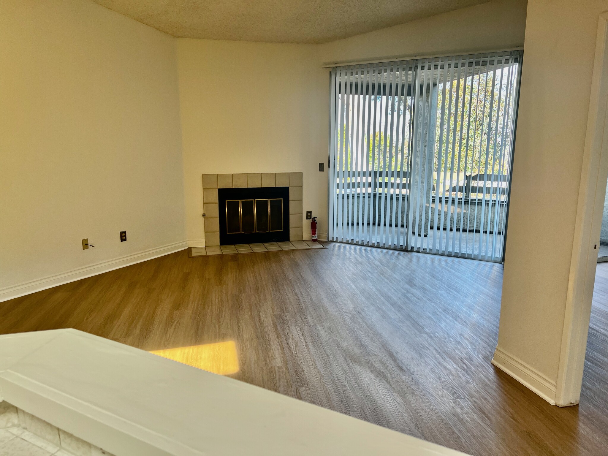 Building Photo - 7354 Mission Trails Dr