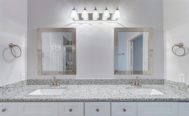 Building Photo - 7039 Clustering Oak Ct