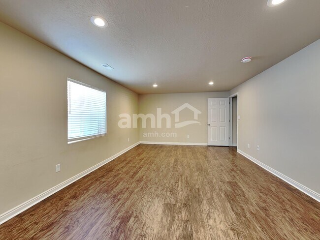 Building Photo - 2437 Cider Pl