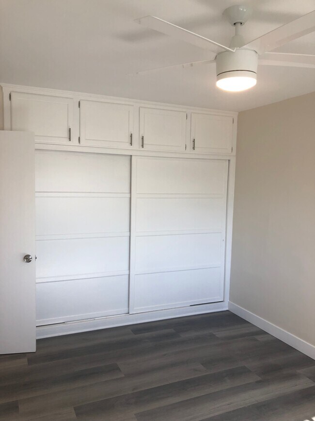 Building Photo - 801 N Eucalyptus Ave