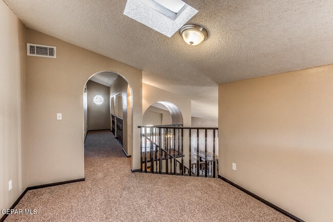 Building Photo - 4352 Loma De Brisas Dr
