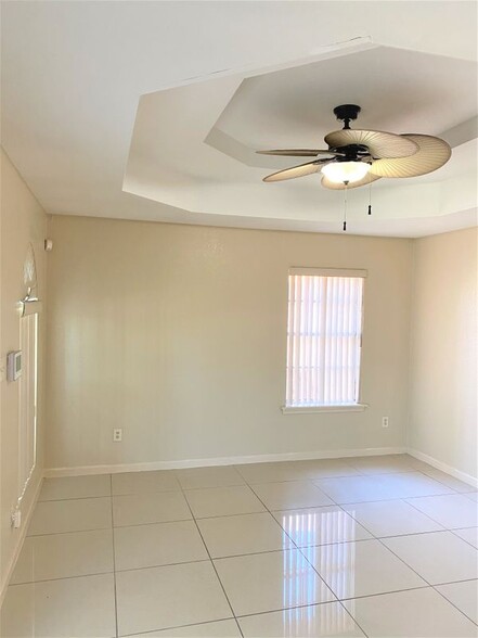 Building Photo - 3609 Raquel Ave