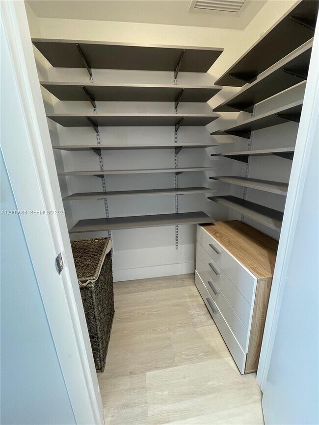 Building Photo - 50 Biscayne Blvd