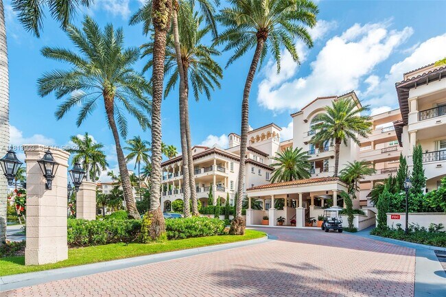 Building Photo - 19253 Fisher Island Dr