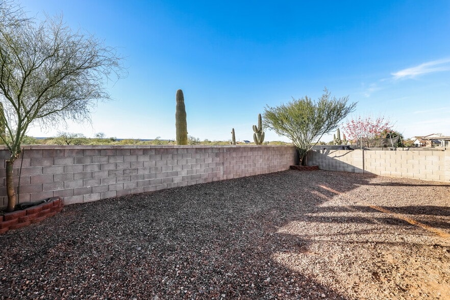 Building Photo - 14548 S Camino Vendaval