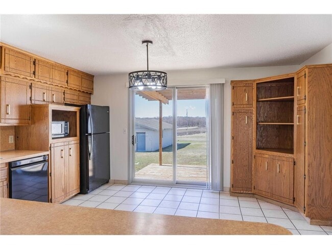 Building Photo - 5690 County Rd 10