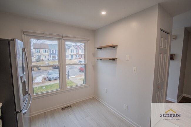 Building Photo - 21 Robin Ridge Ct