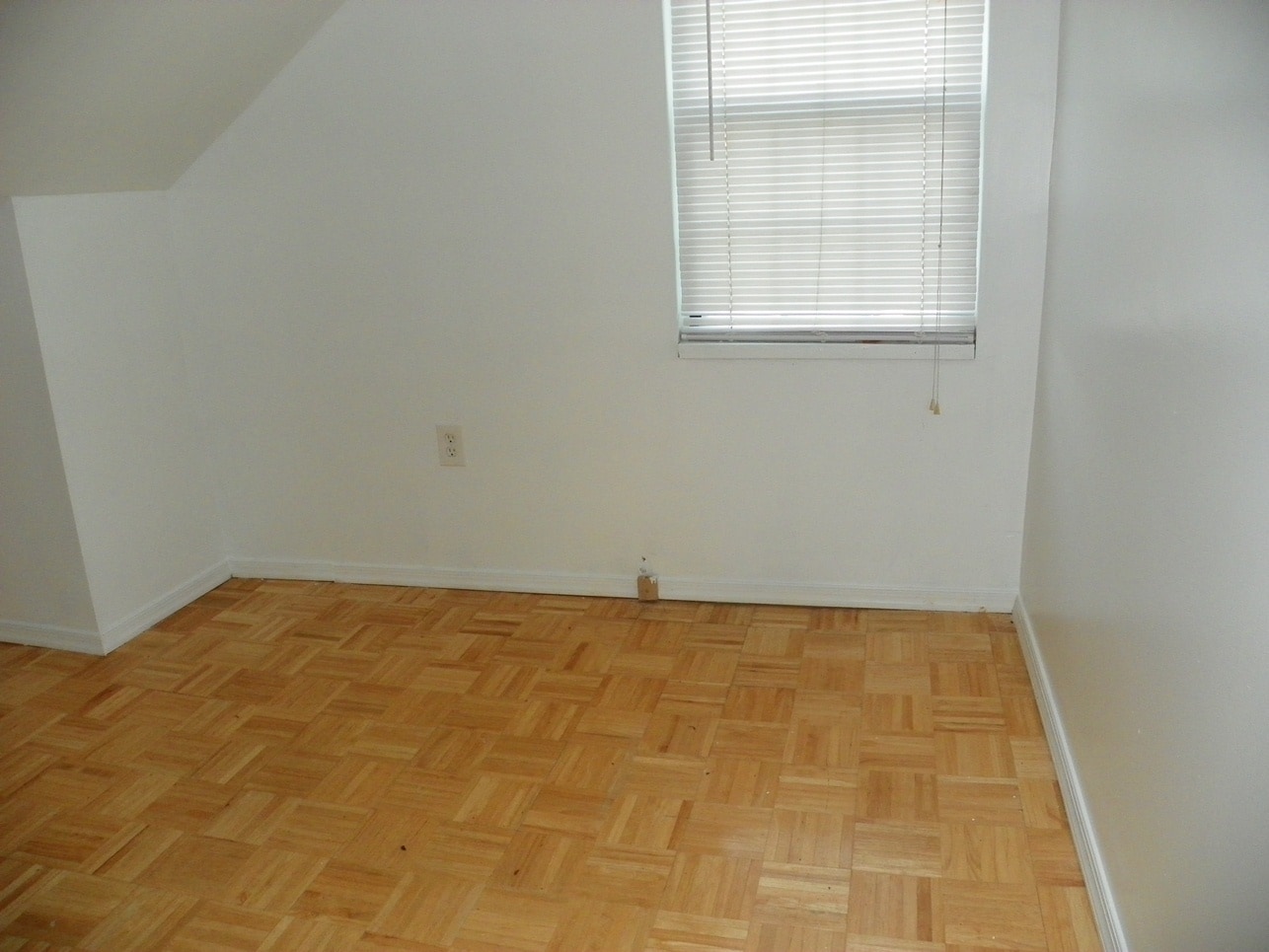 Building Photo - 311 Frederick Ave