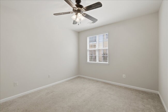 Building Photo - 21228 McFadden Square