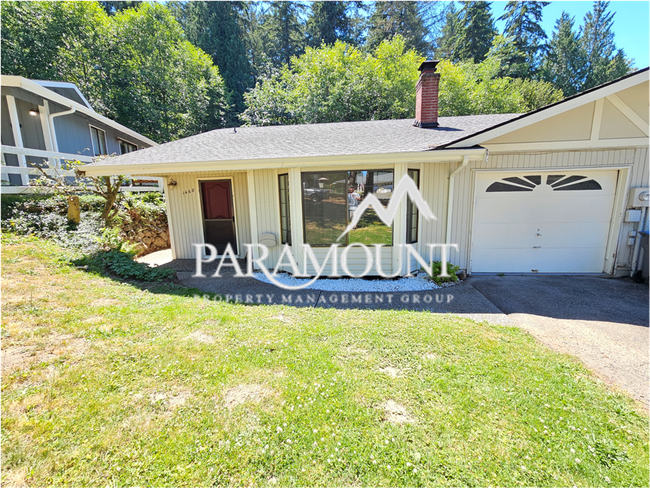 Primary Photo - 3 Bedroom 2 Bath Oasis in Port Orchard!