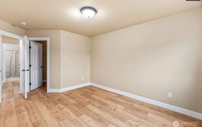 Building Photo - Rent: $2500 - 2 bed Condo