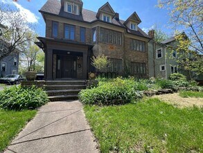 Building Photo - 3232 Clarendon Rd