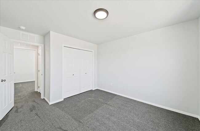Building Photo - 12311 Noreen St