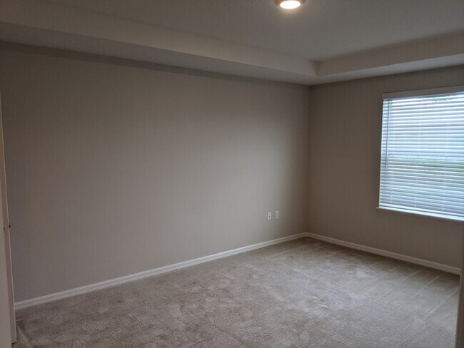 Building Photo - 544 Pinecrest Loop