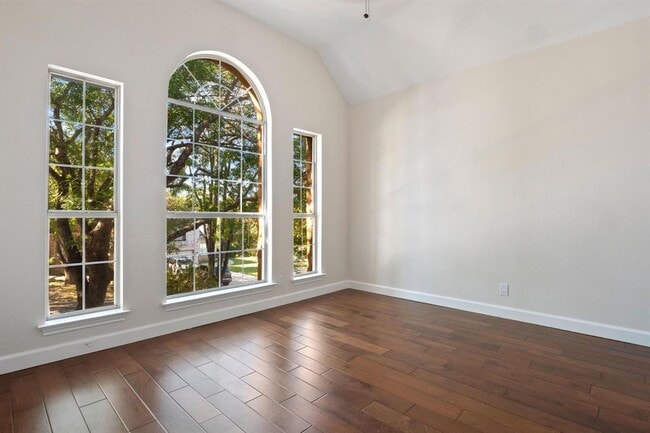 Building Photo - 3913 Caney Creek Rd