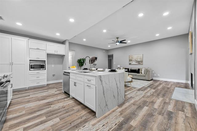 Building Photo - 303 Riva Ridge