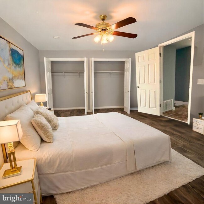 Building Photo - 5200 Newton St