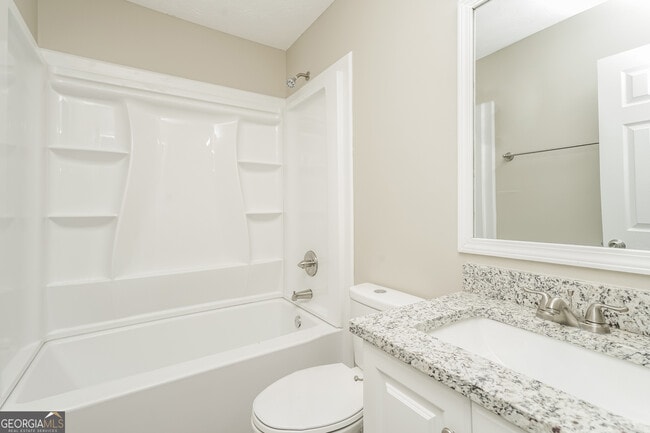 Building Photo - 145 Fairclift Dr