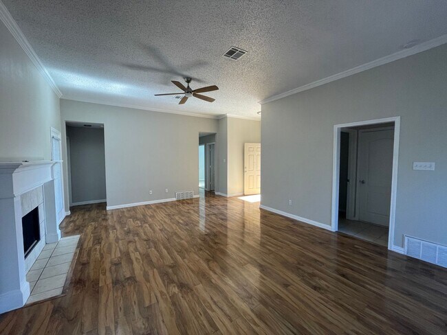 Building Photo - 2214 97th St