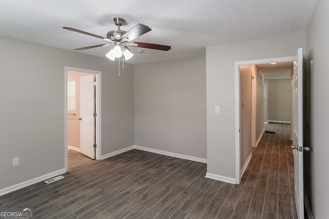 Building Photo - 200 Dodd St