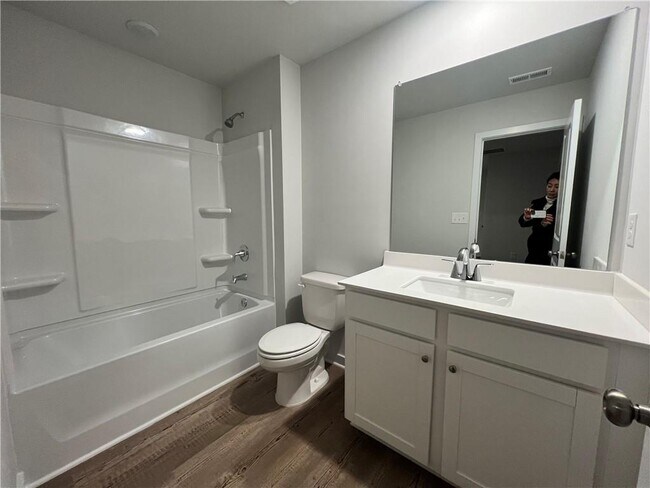 Building Photo - 7313 Mulberry St